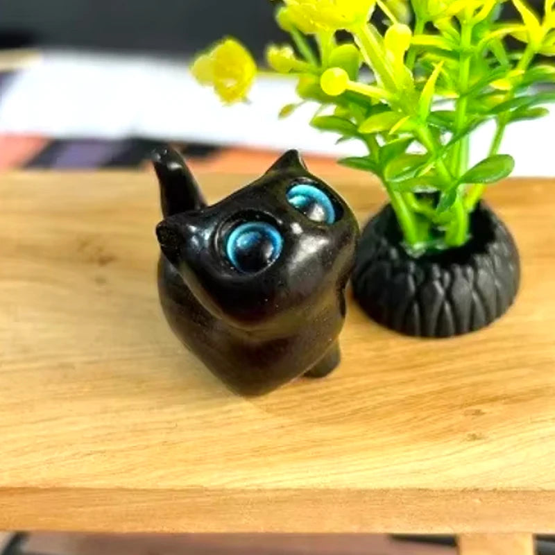 Small wooden cat figurine – hand-carved, made of sandalwood