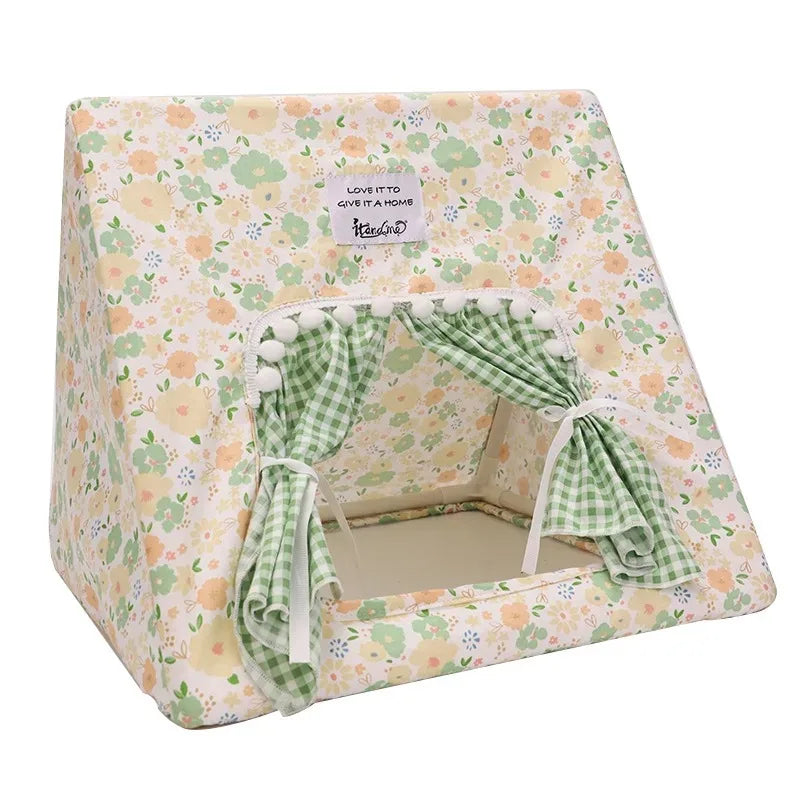Floral Print Tent Bed with Curtains – for Rabbits, Guinea Pigs and Hamsters, S/M/L